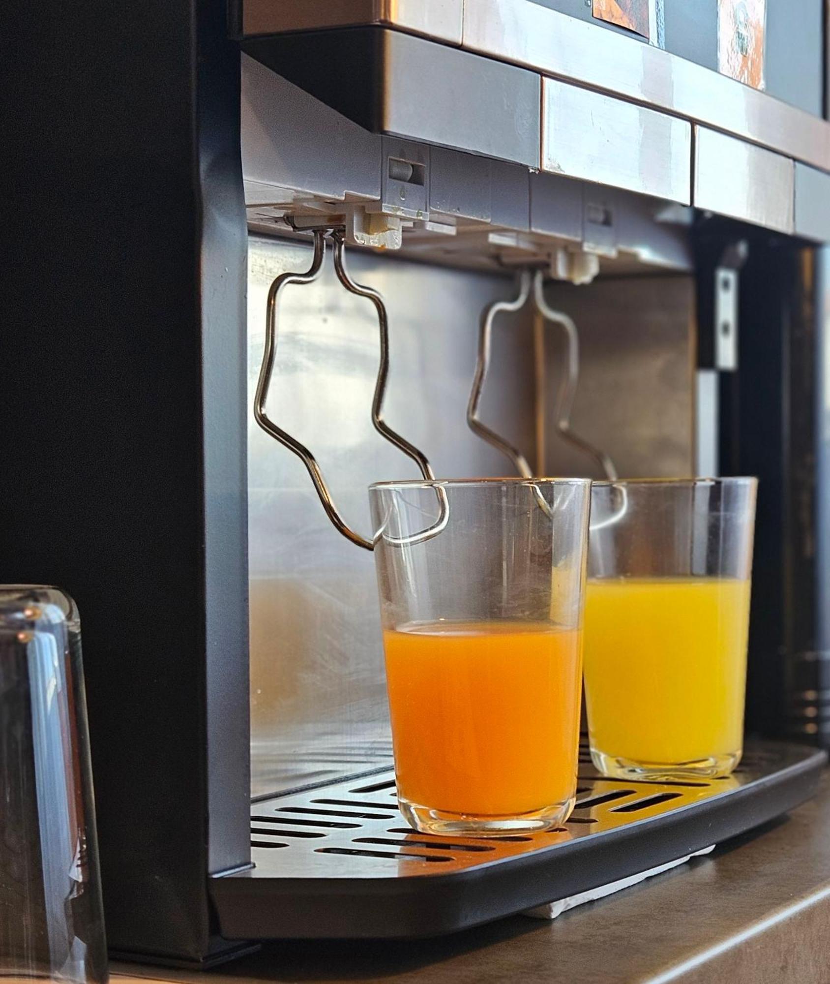 Holdvirag Hotel Sarvar Ngoại thất bức ảnh